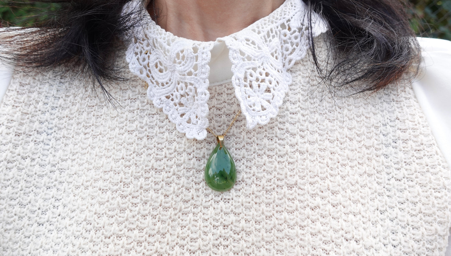 Natural Jade Drop pendant necklace